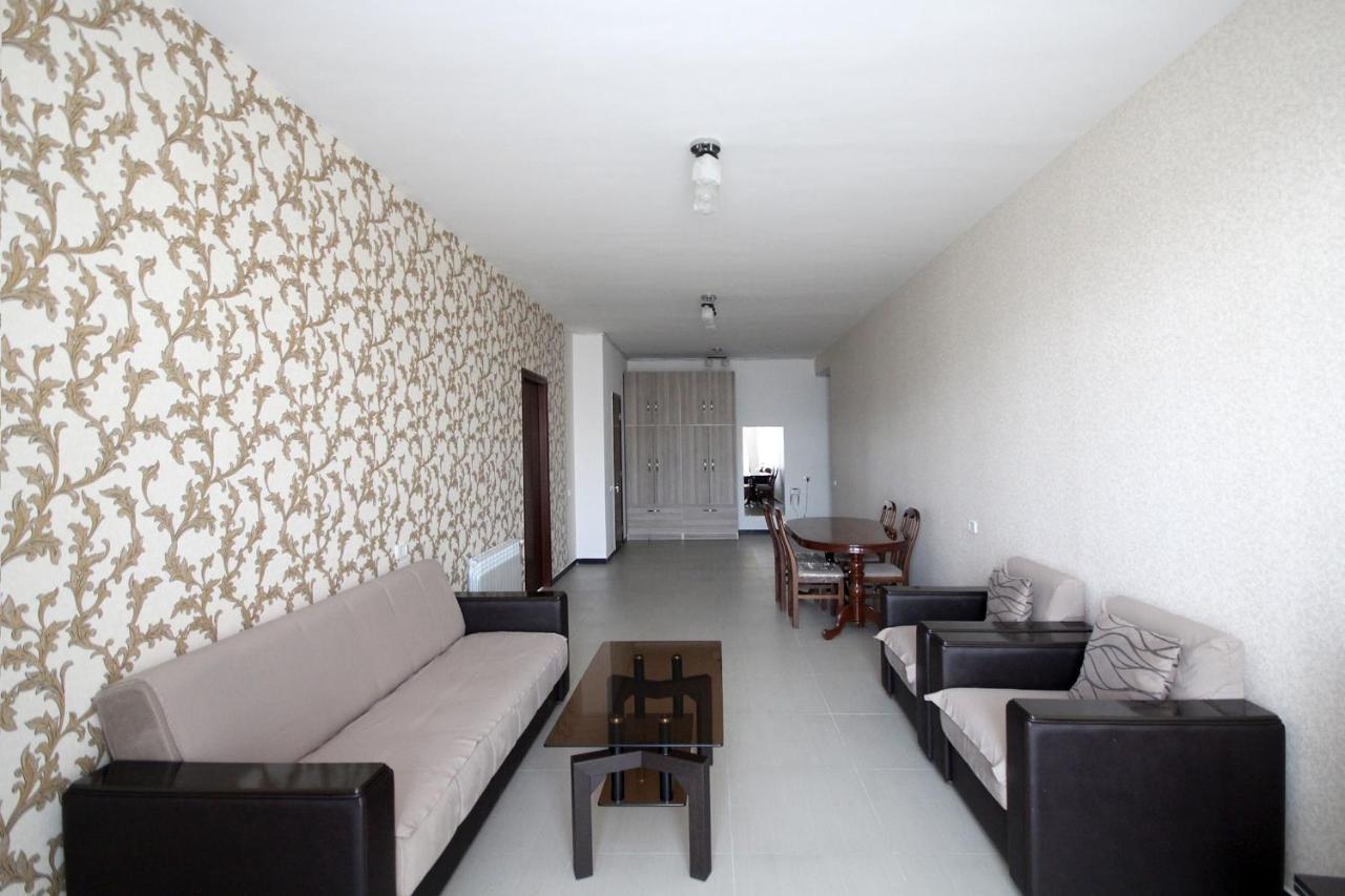 Apartments Emili Erevan Esterno foto