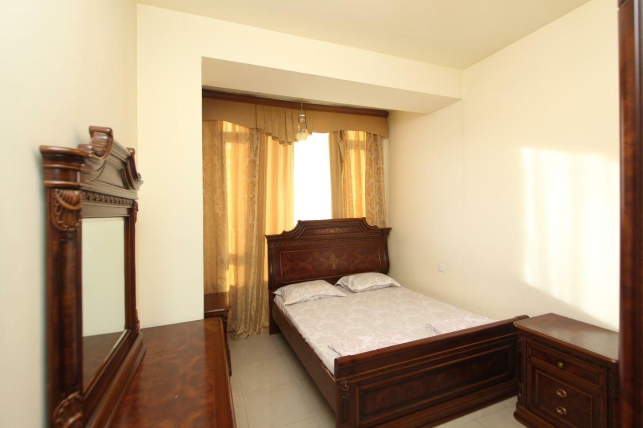 Apartments Emili Erevan Esterno foto