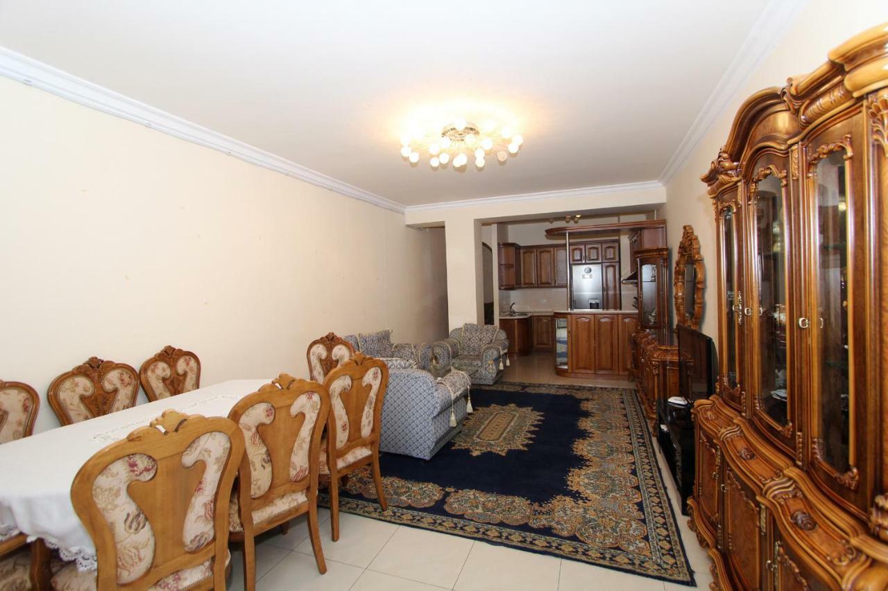 Apartments Emili Erevan Esterno foto
