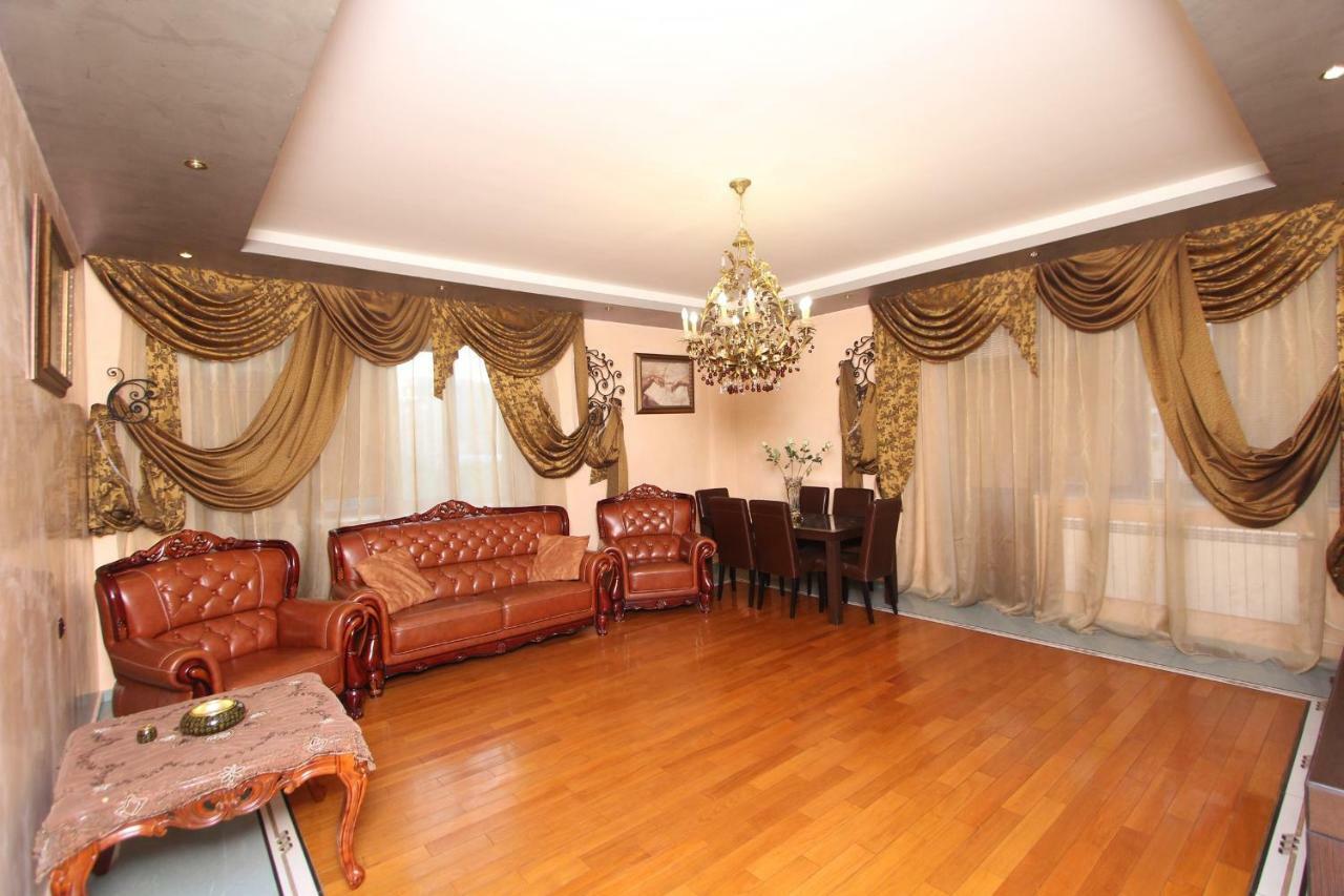 Apartments Emili Erevan Esterno foto